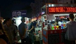 哈尔滨夜市爆料视频播放,灯火辉煌，美食狂欢现场直击