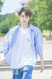 吃瓜娱乐王一博微博,揭秘明星幕后趣事