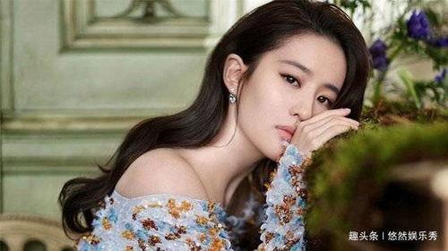 娱乐圈吃瓜必备图刘亦菲,娱乐圈的“吃瓜神器”,美貌与实力并存